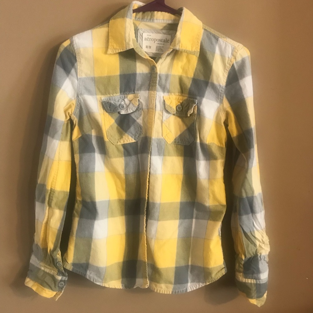 Aeropostale shirt size medium